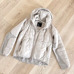 Under Armour Storm Light Gray Jacket XS - like new!